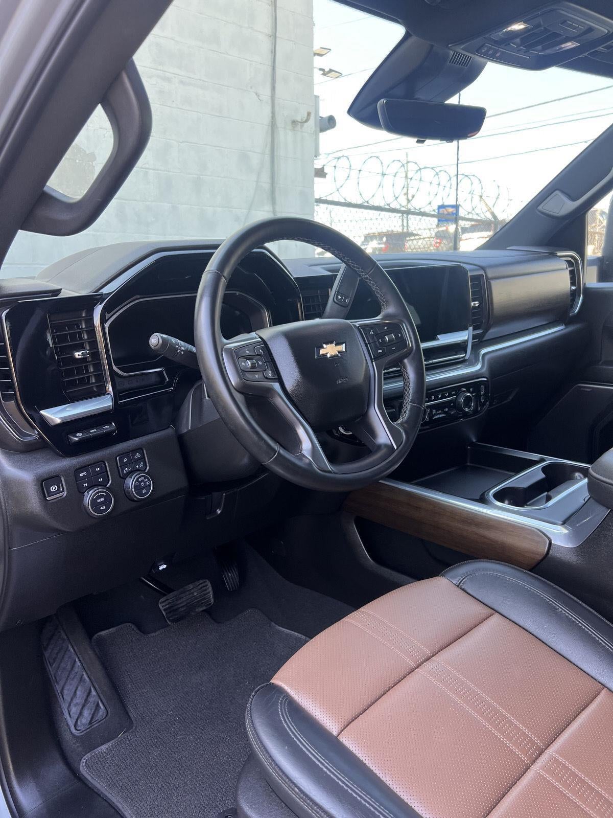 2024 Chevrolet Silverado 3500 HD High Country DRW