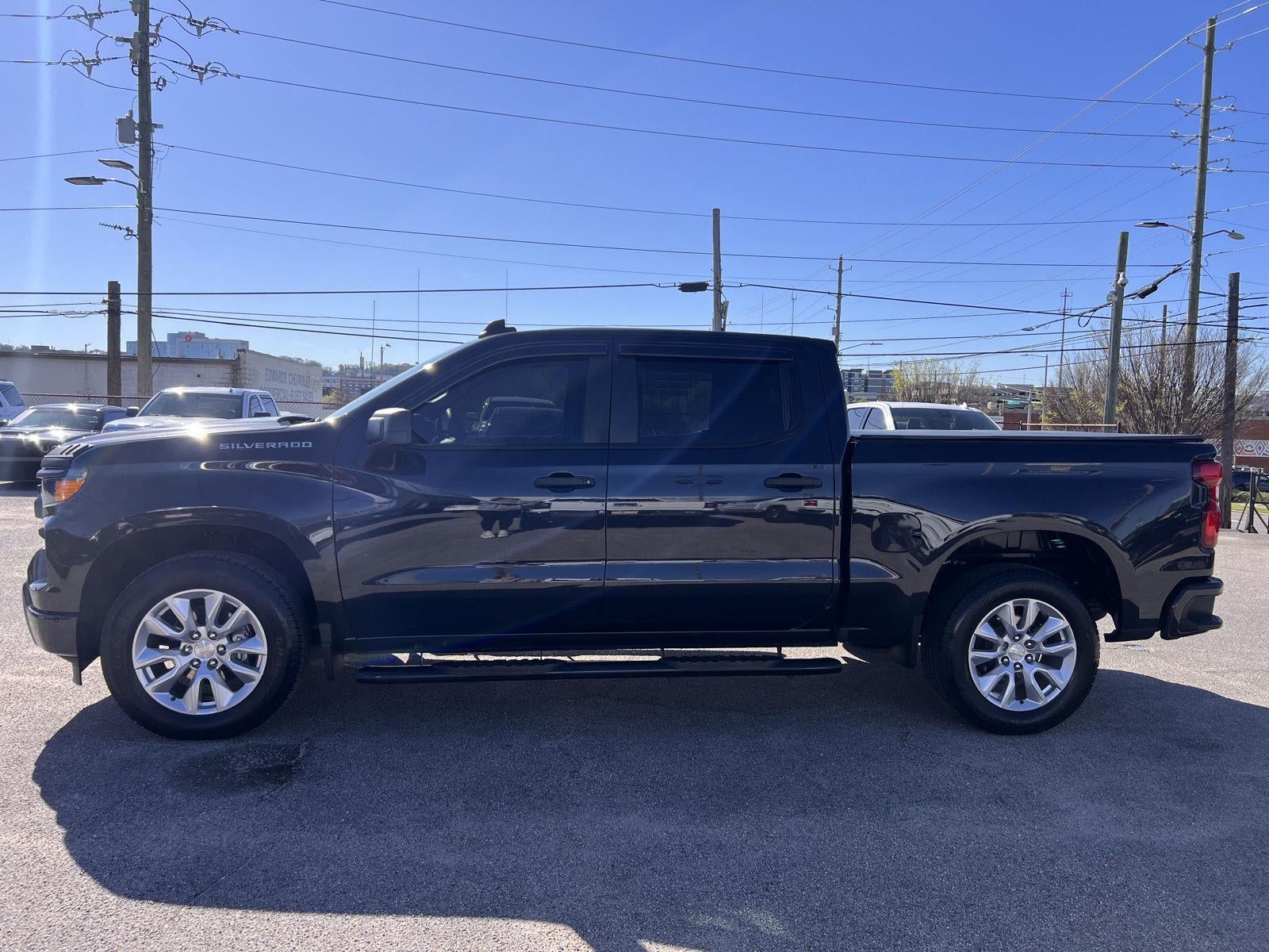 2022 Chevrolet Silverado 1500 Custom