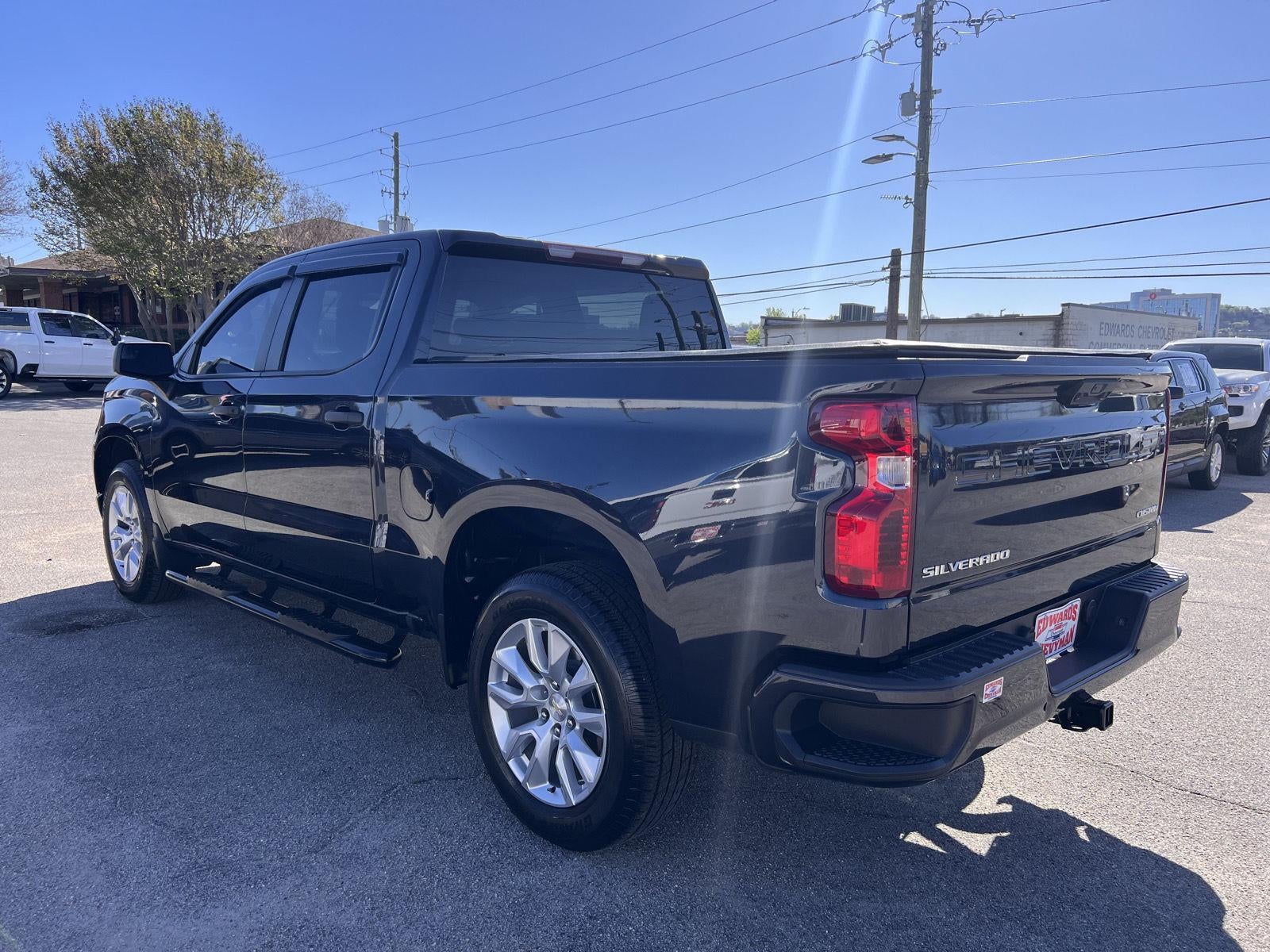 2022 Chevrolet Silverado 1500 Custom