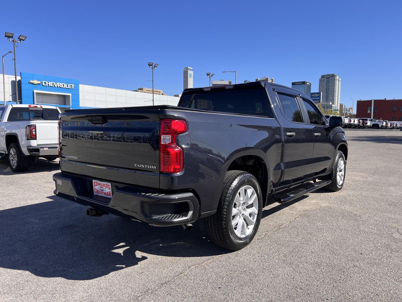 2022 Chevrolet Silverado 1500 Custom