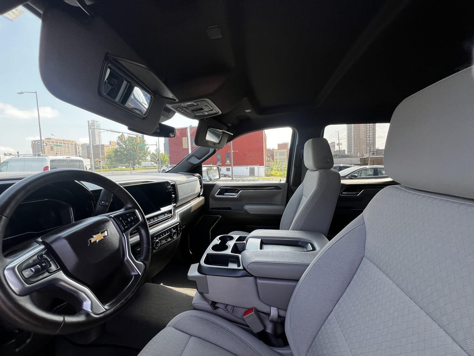 2023 Chevrolet Silverado 1500 LT