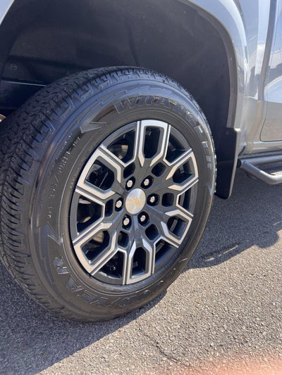 2024 Chevrolet Colorado LT