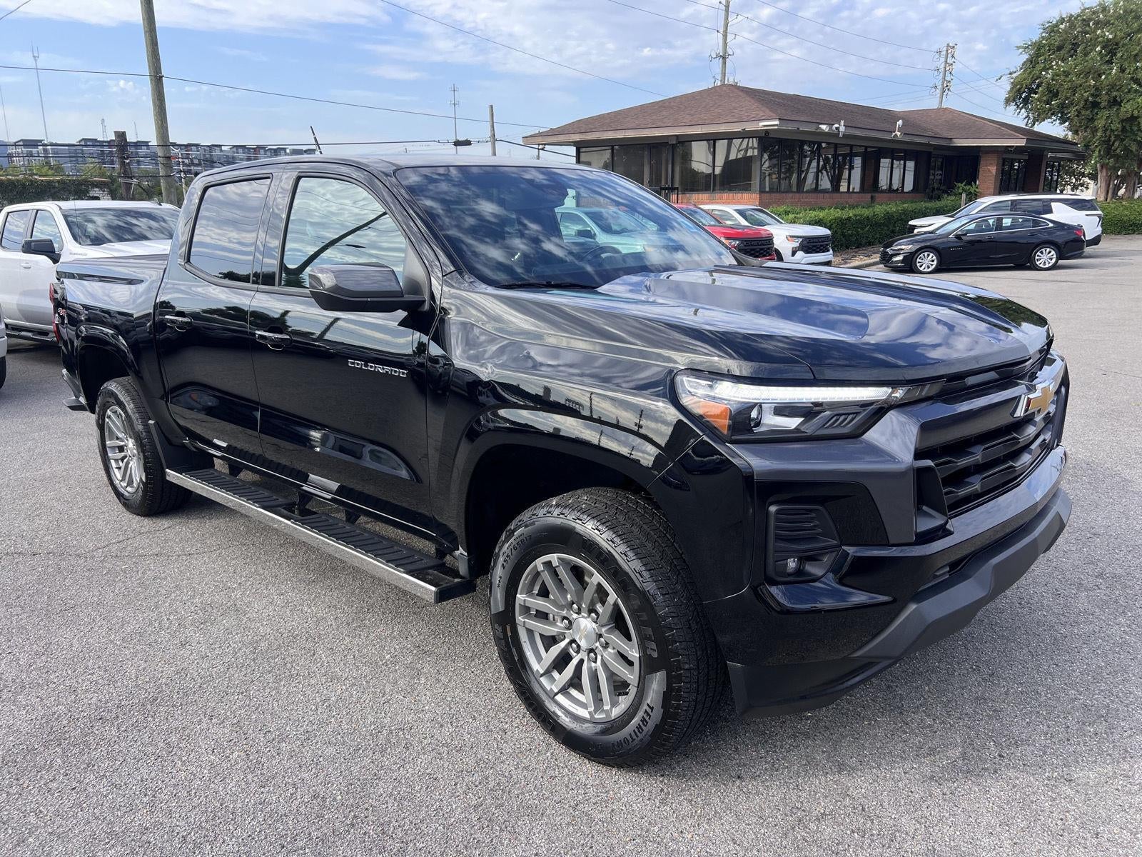 2023 Chevrolet Colorado 4WD LT