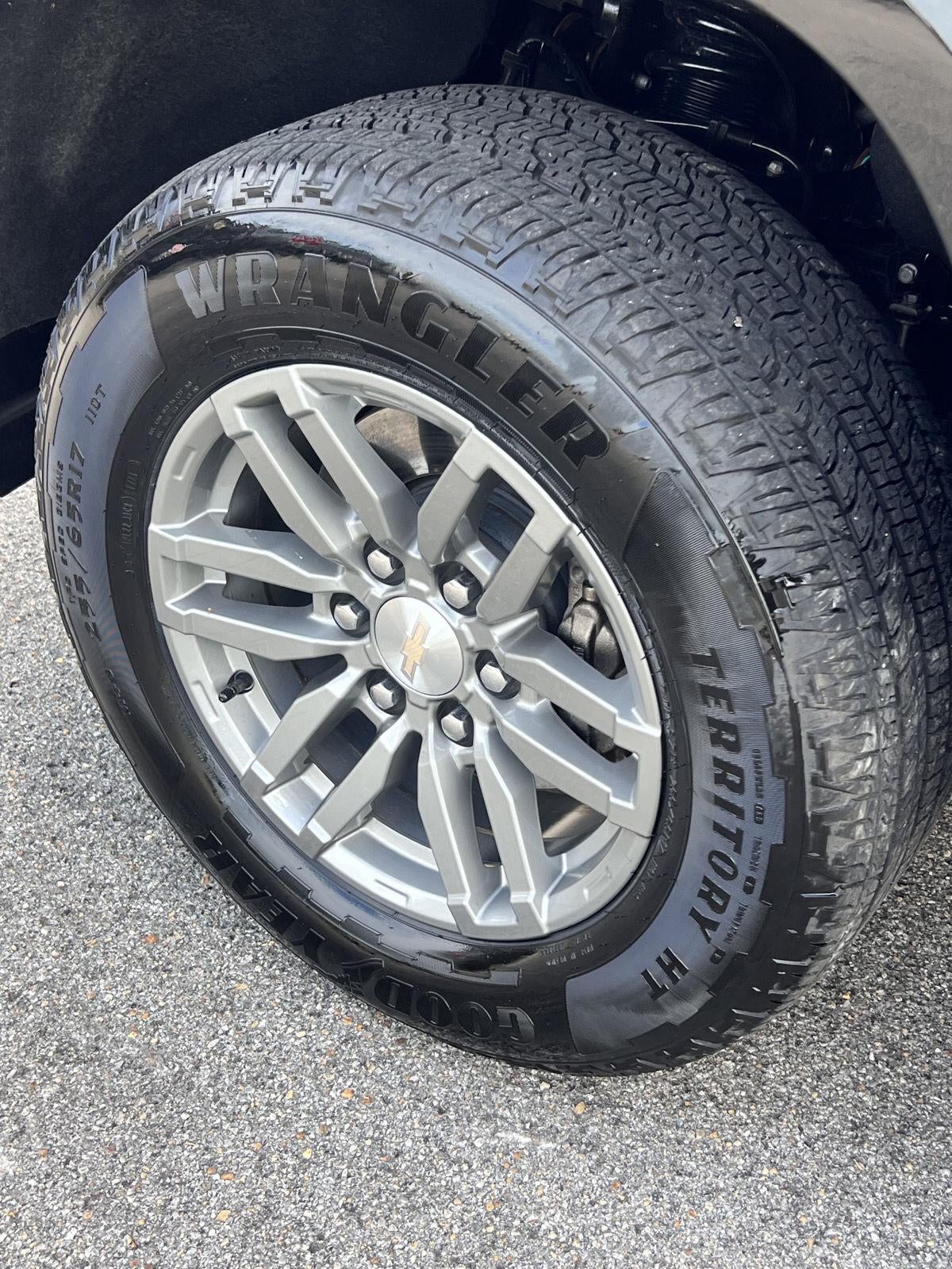 2023 Chevrolet Colorado 4WD LT