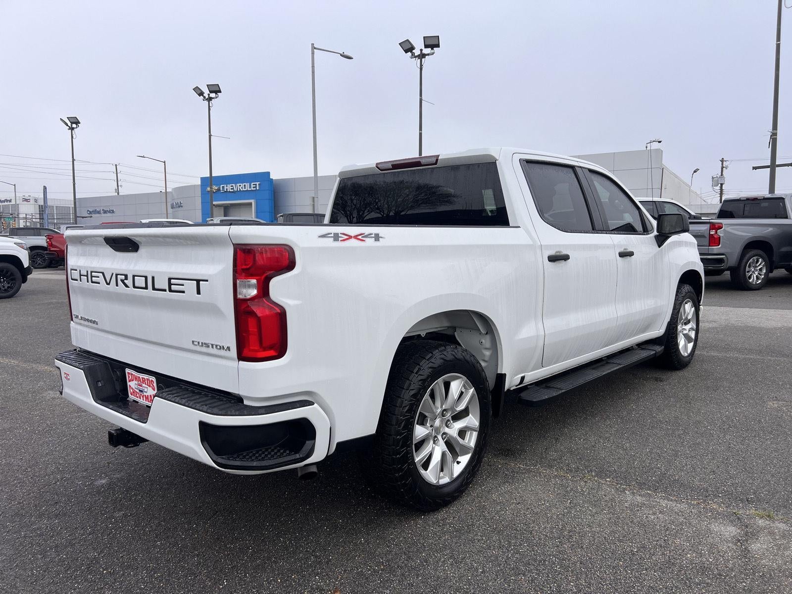 2022 Chevrolet Silverado 1500 LTD Custom