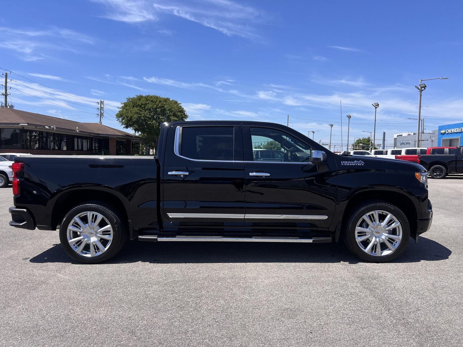 2023 Chevrolet Silverado 1500 High Country