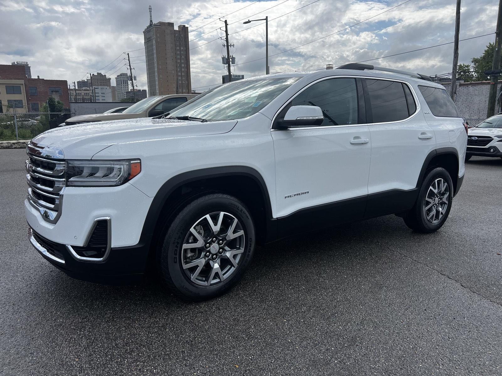 2023 GMC Acadia SLT
