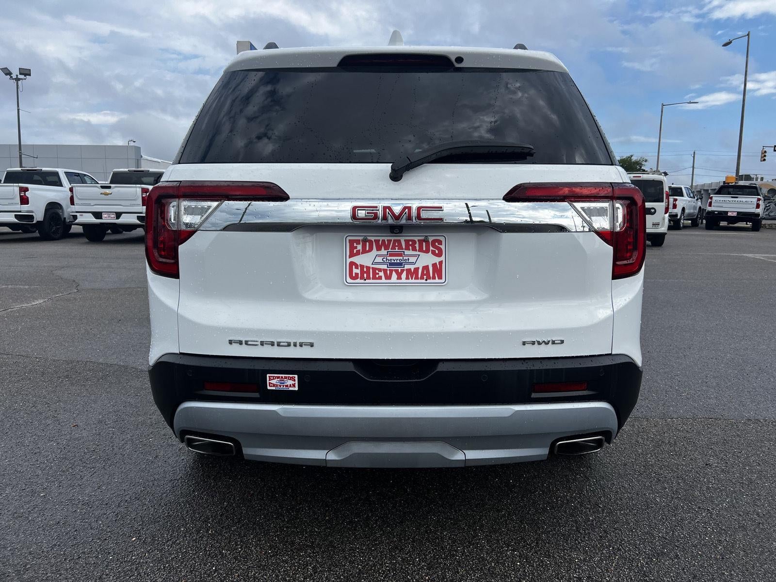 2023 GMC Acadia SLT