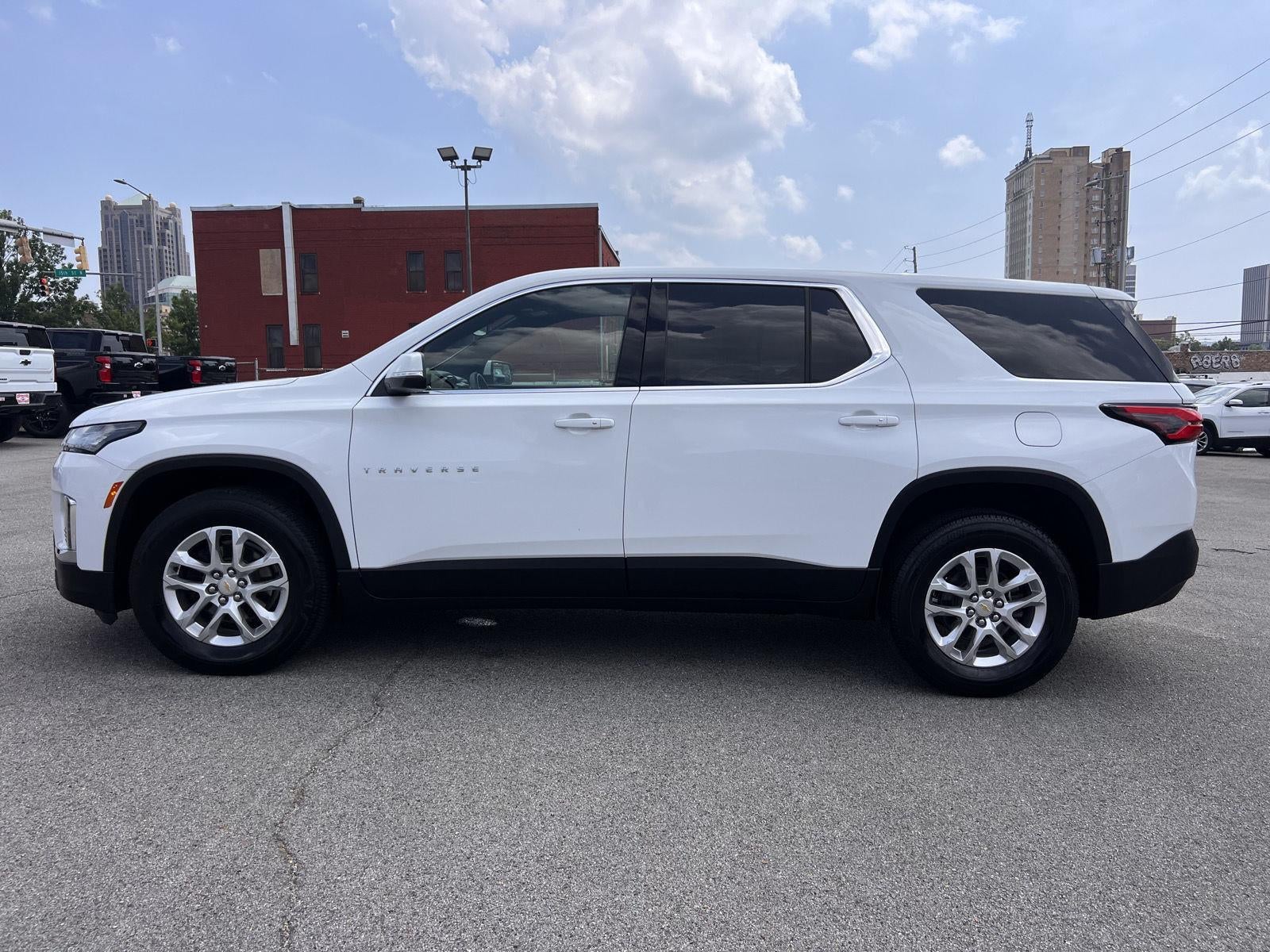 2023 Chevrolet Traverse LS