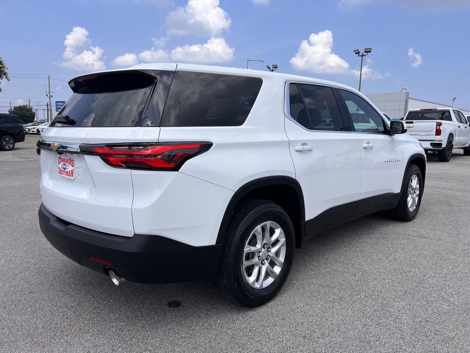 2023 Chevrolet Traverse LS