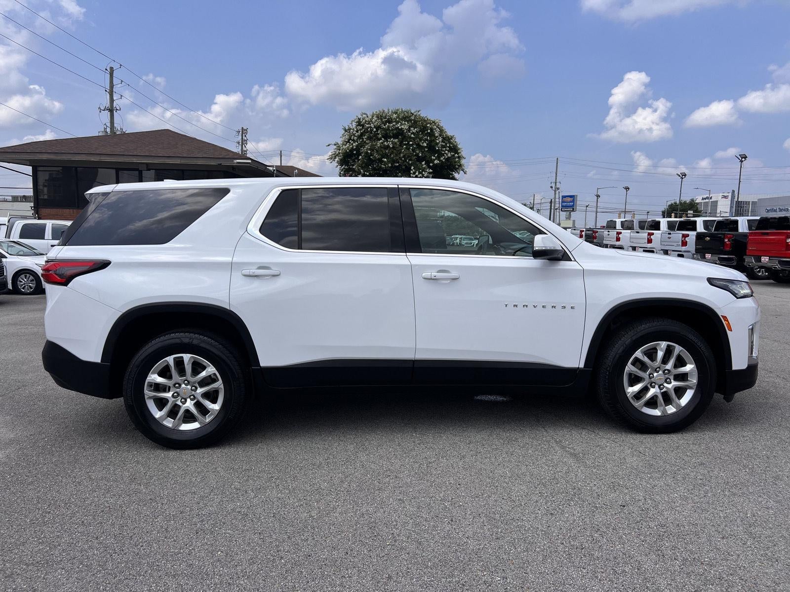 2023 Chevrolet Traverse LS