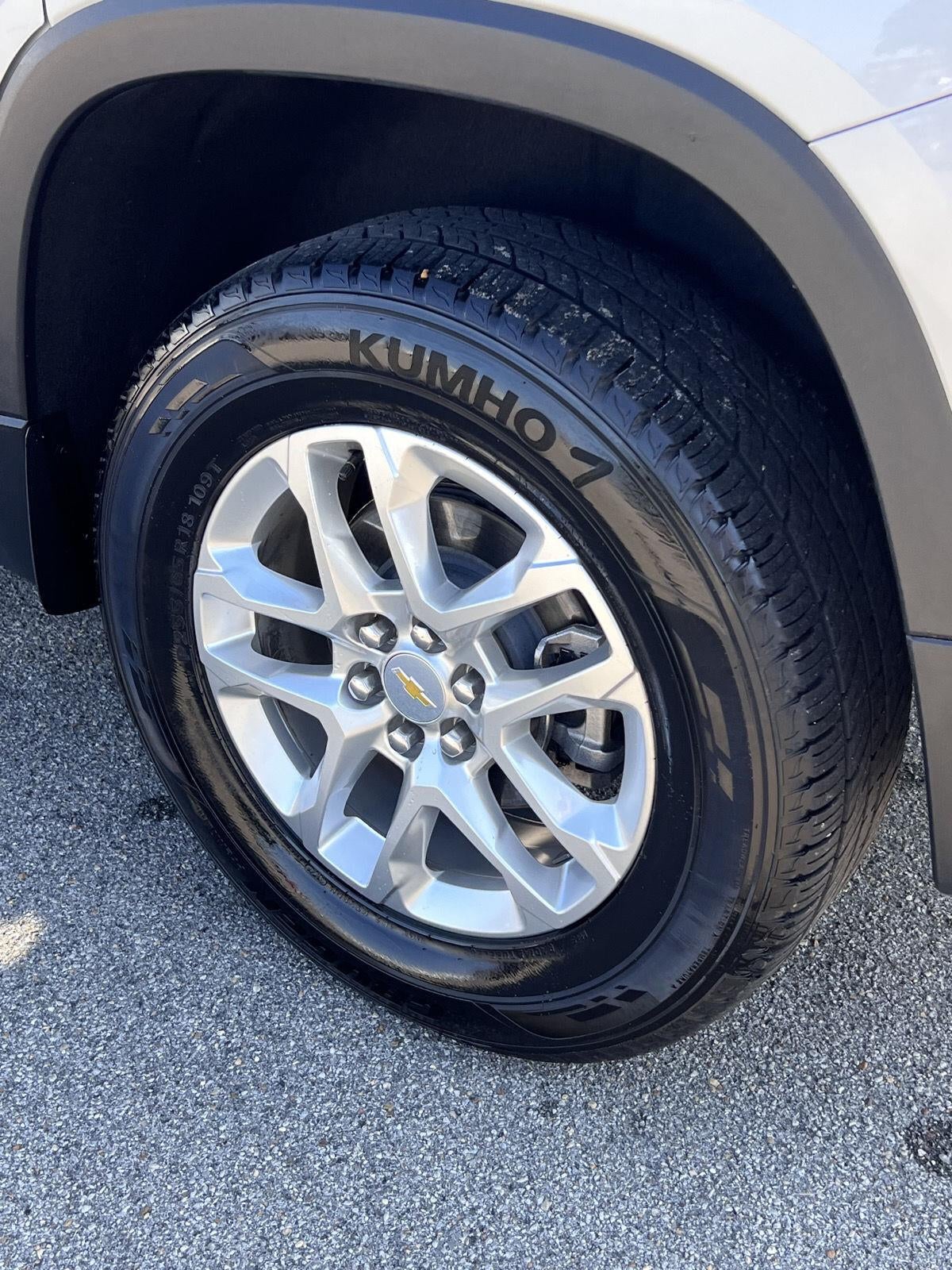 2020 Chevrolet Traverse LT Cloth