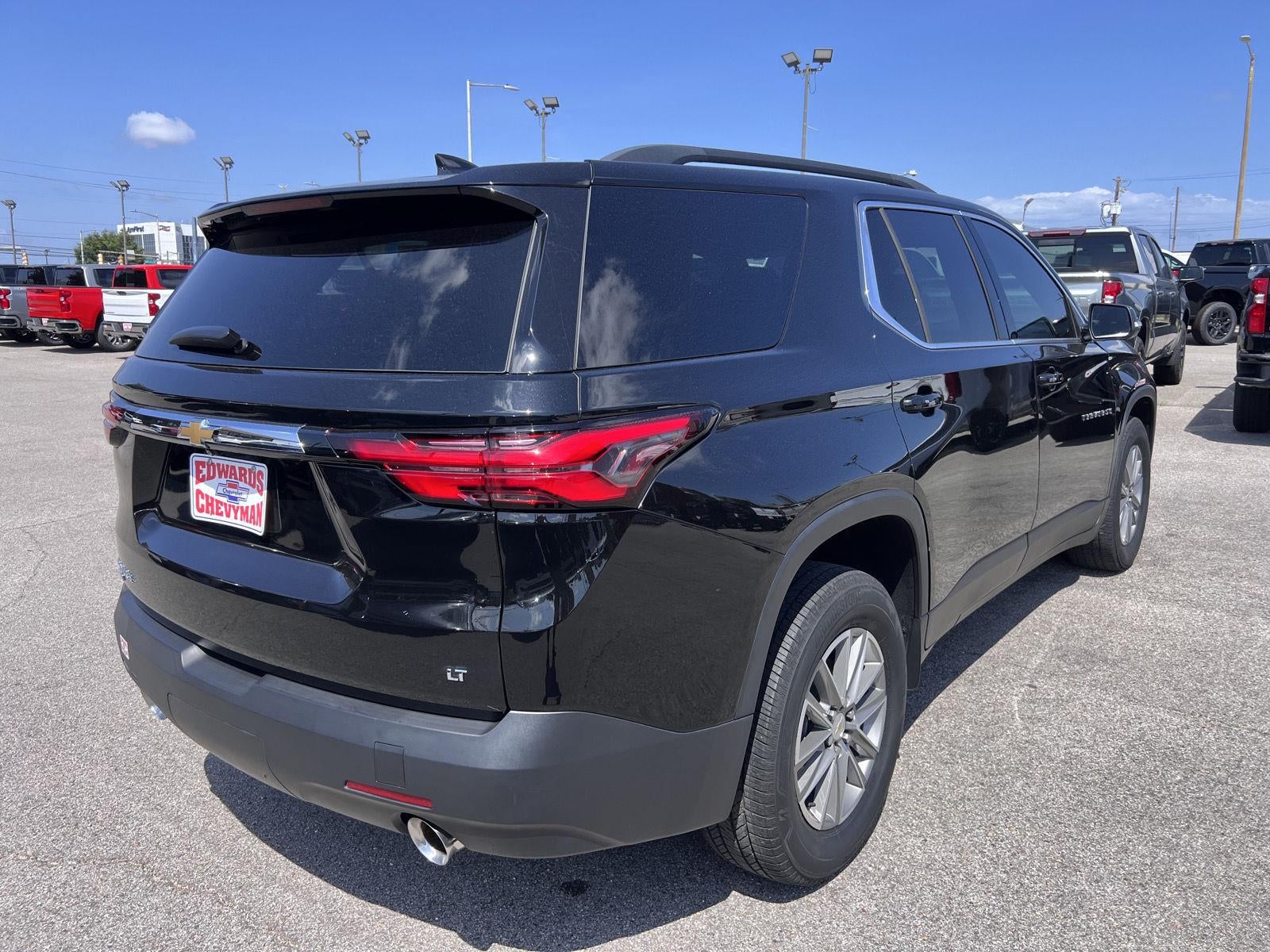 2024 Chevrolet Traverse Limited LT Cloth