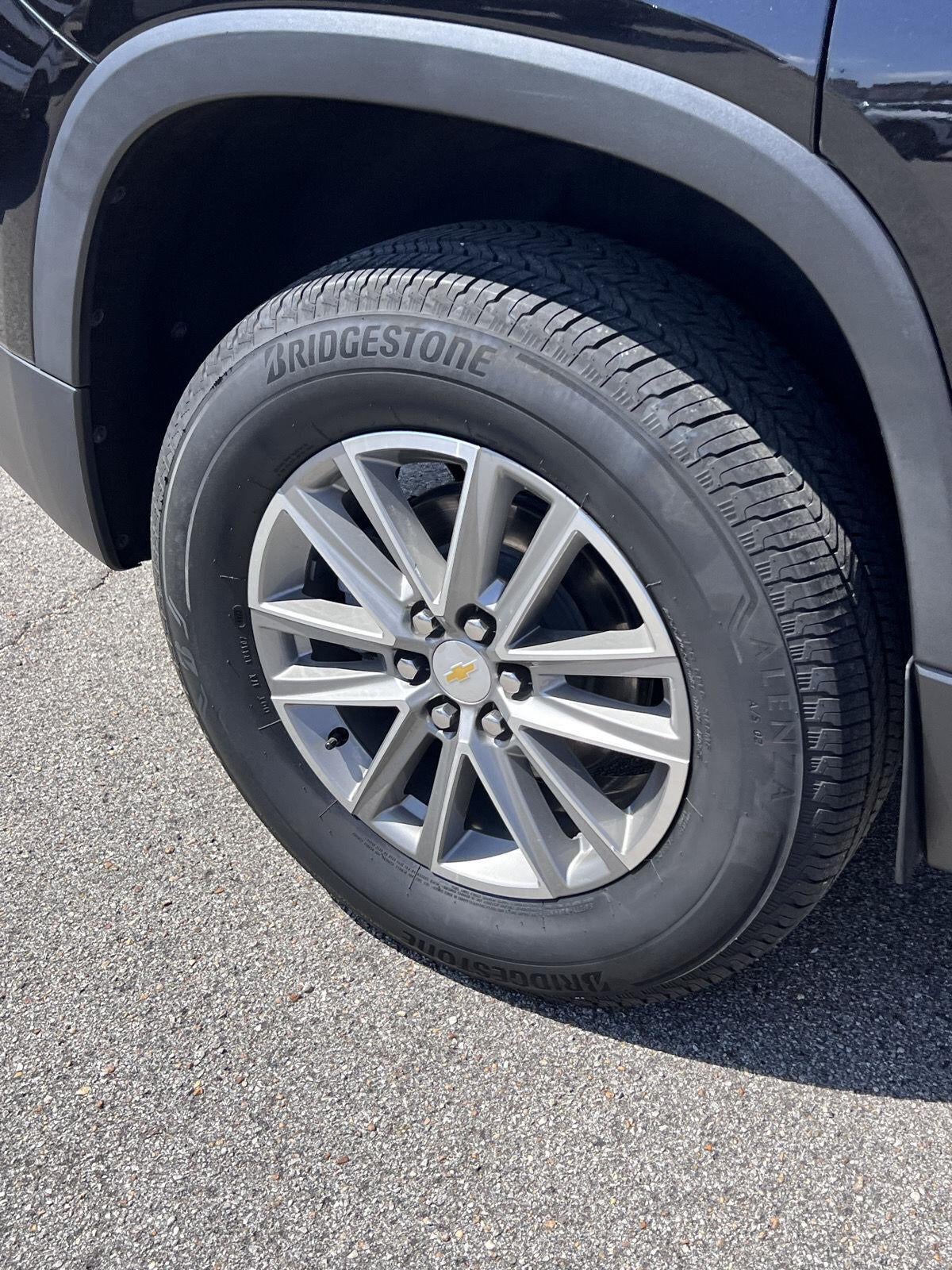 2024 Chevrolet Traverse Limited LT Cloth