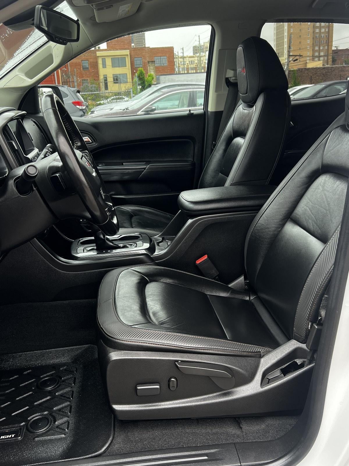2021 GMC Canyon 4WD AT4 w/Leather
