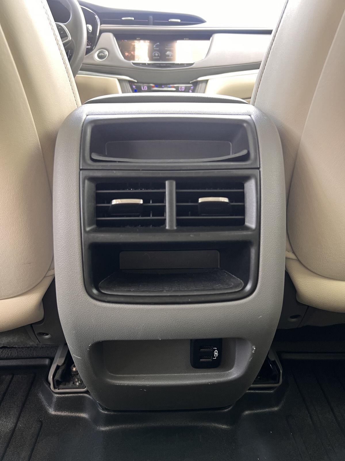 2017 Cadillac XT5 Premium Luxury FWD