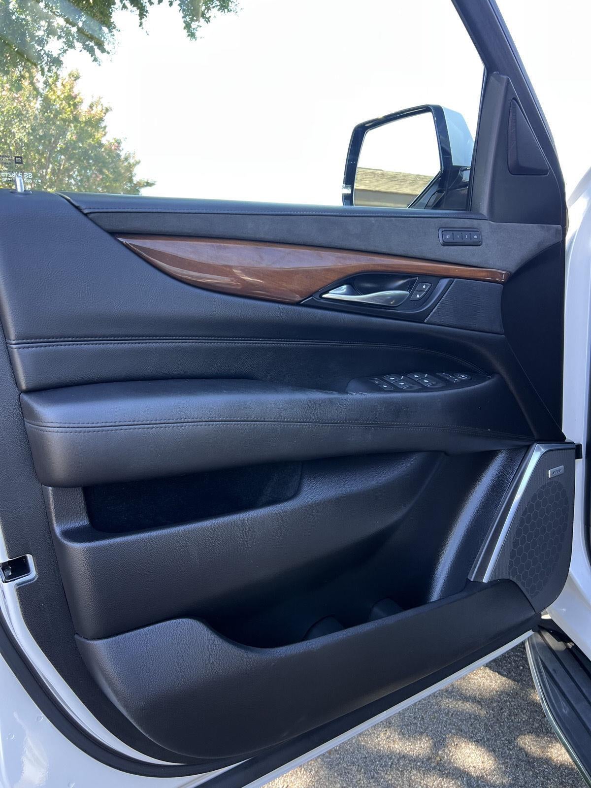 2020 Cadillac Escalade NA