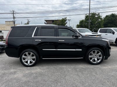 2017 Cadillac Escalade Luxury