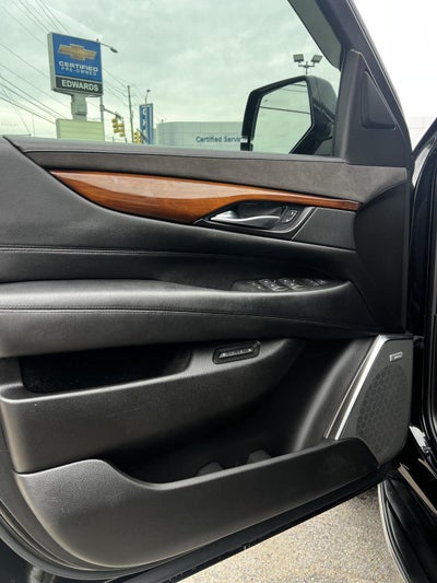 2017 Cadillac Escalade Luxury