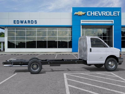 2025 Chevrolet Express Cutaway 3500 1WT