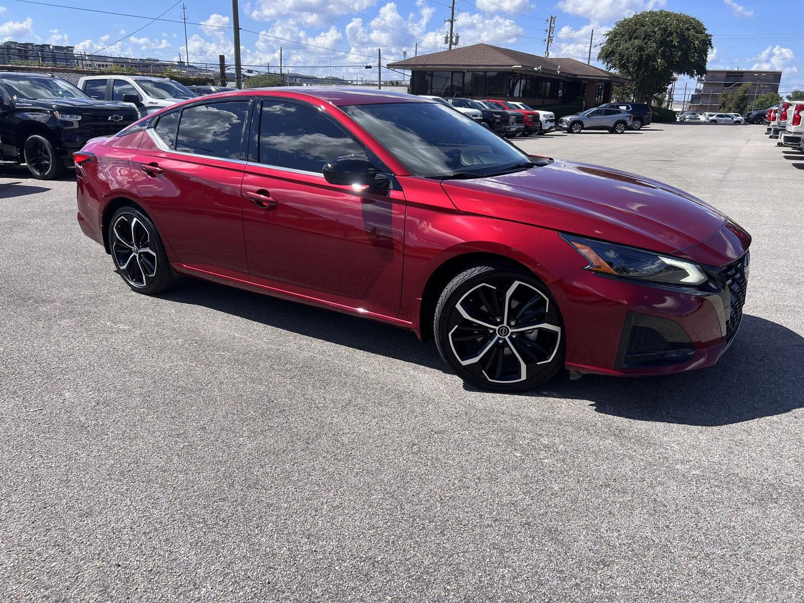 2023 Nissan Altima 2.5 SR