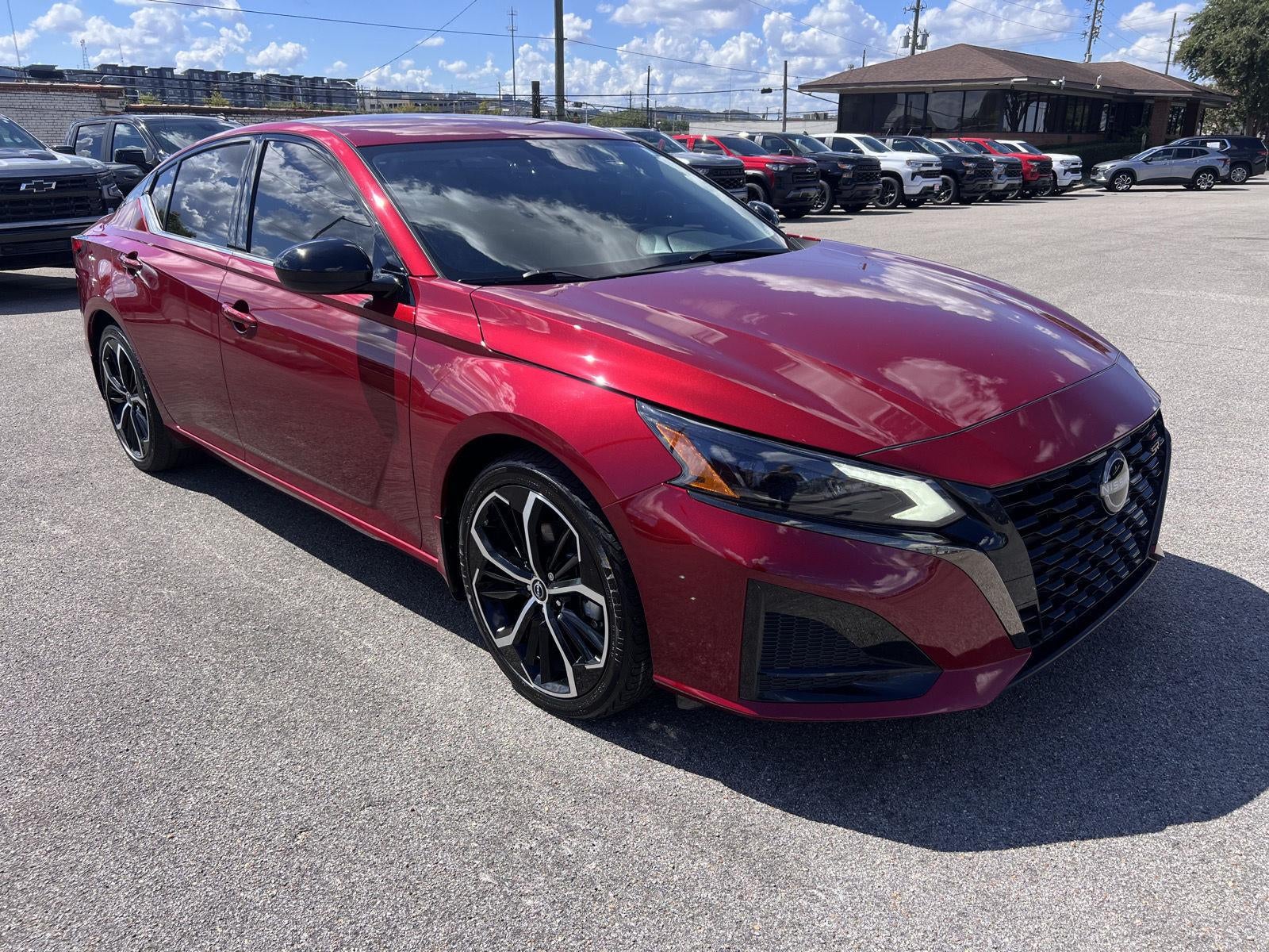 2023 Nissan Altima 2.5 SR