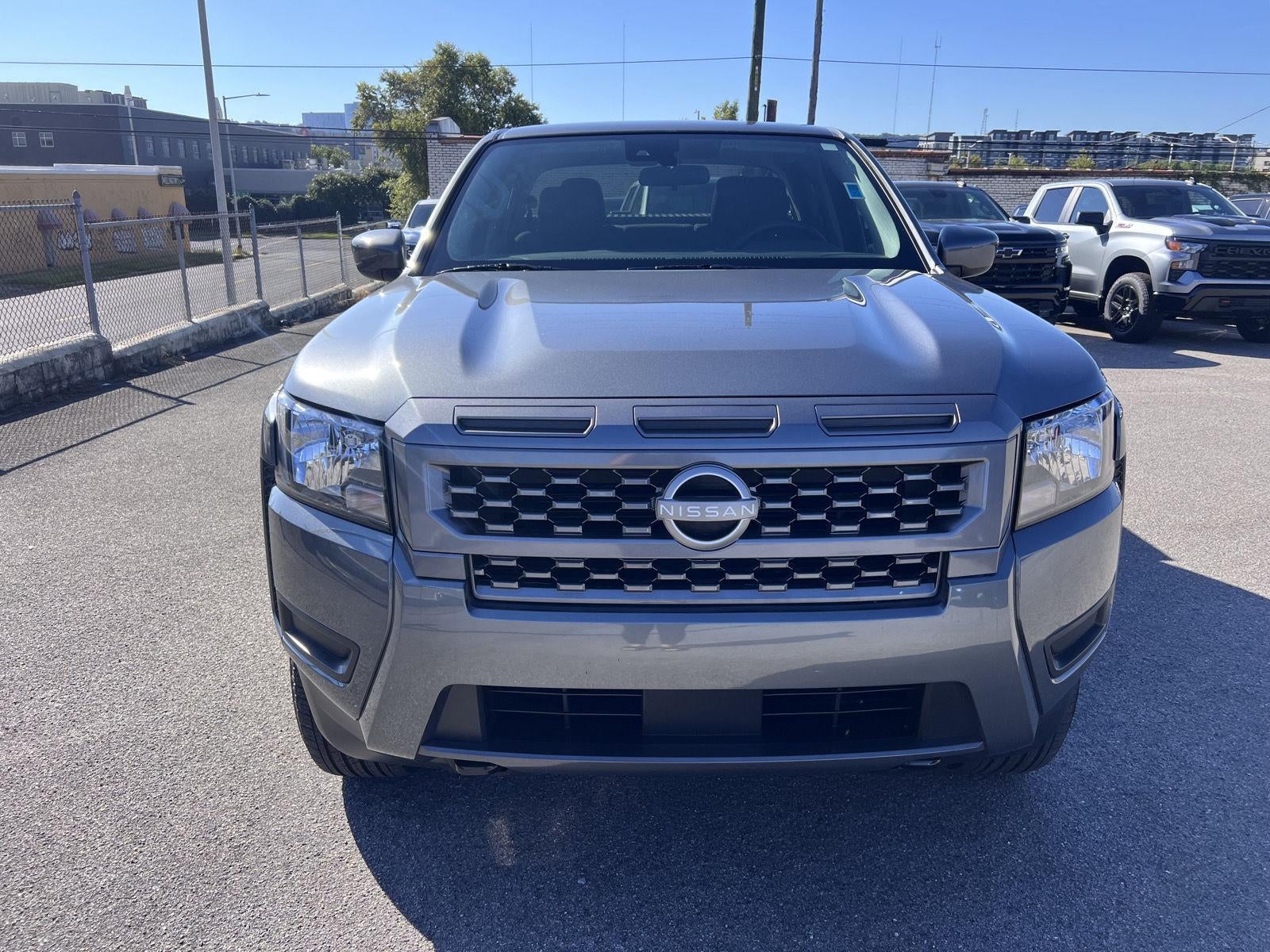 2025 Nissan Frontier SV