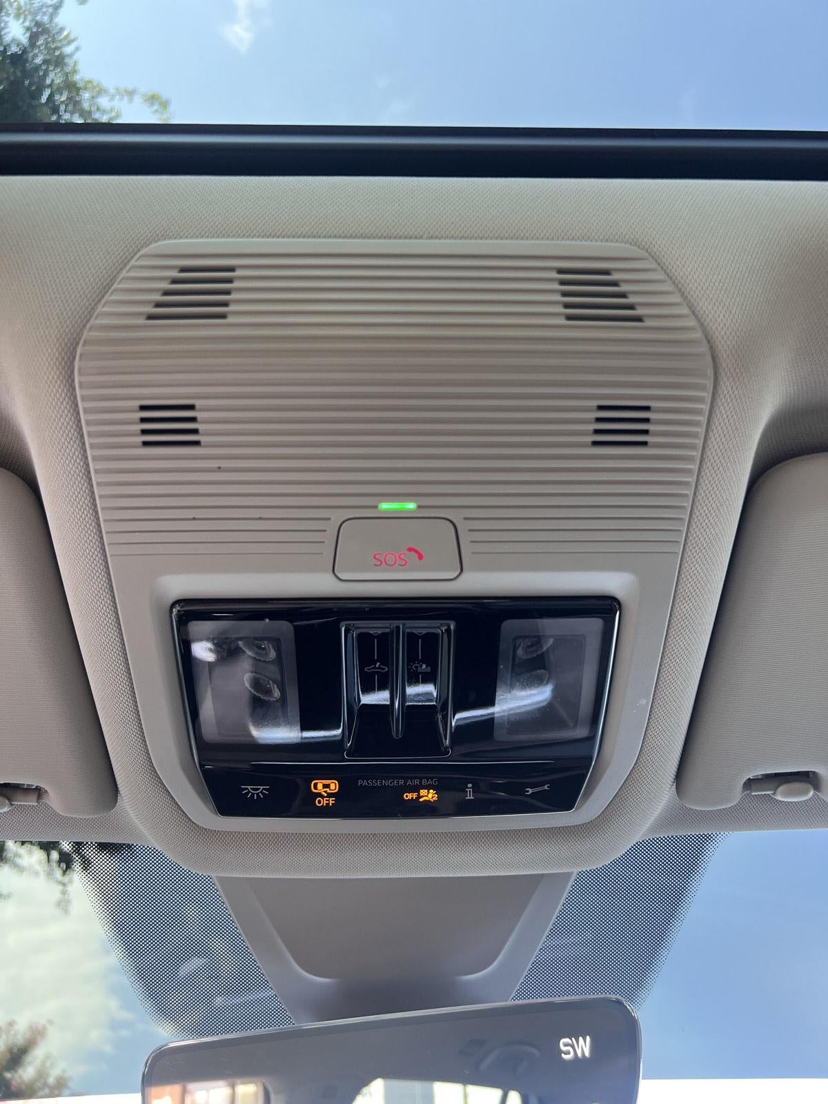 2025 Volkswagen Atlas 2.0T SEL Premium R-Line