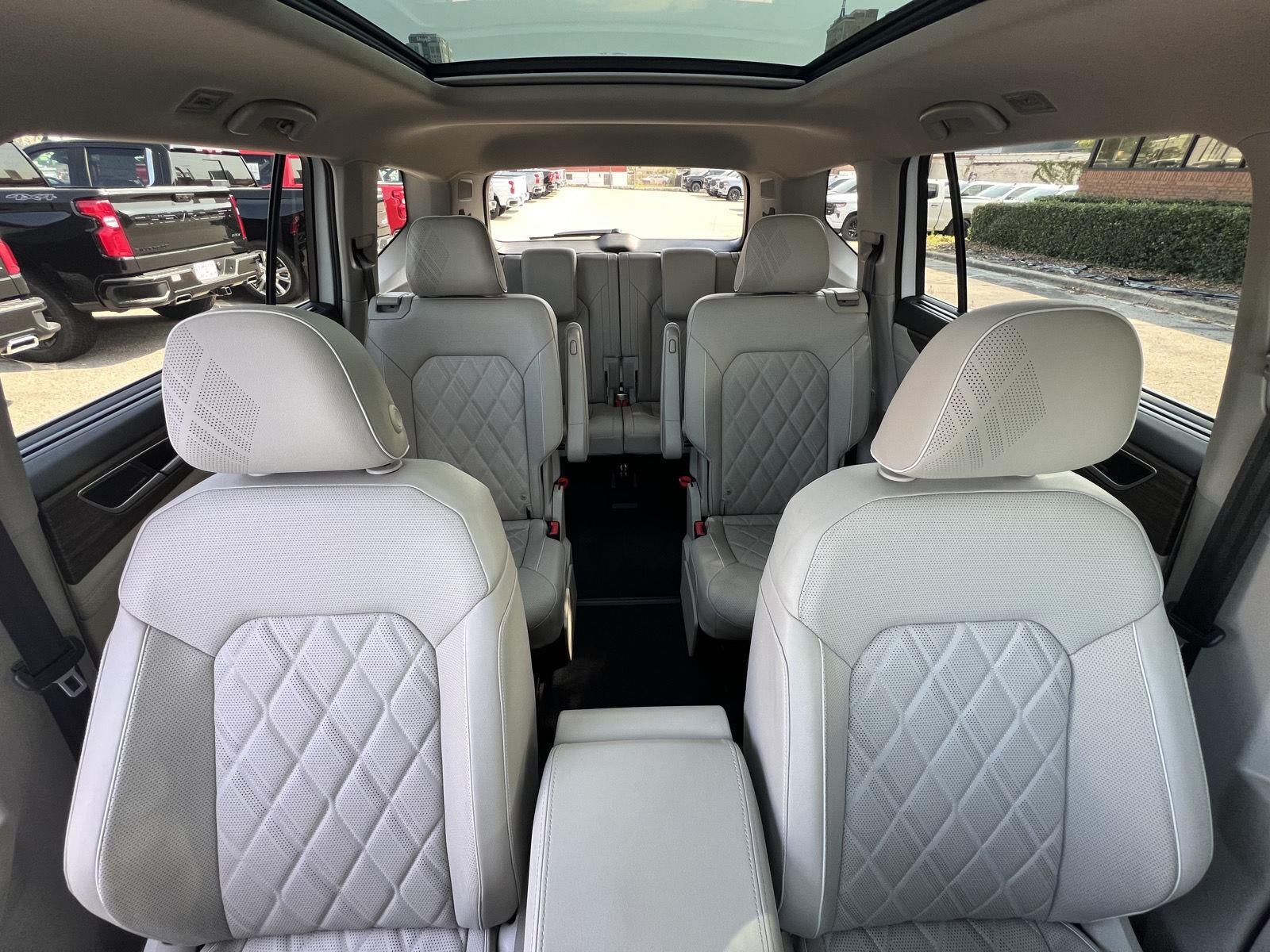 2025 Volkswagen Atlas 2.0T SEL Premium R-Line