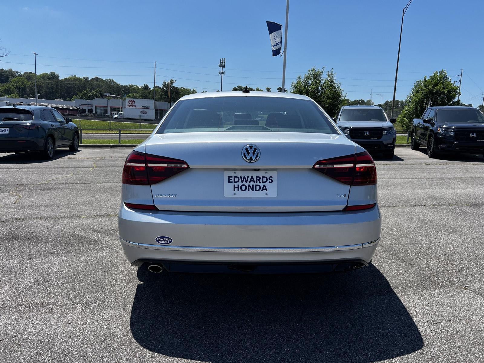 2018 Volkswagen Passat 2.0T S
