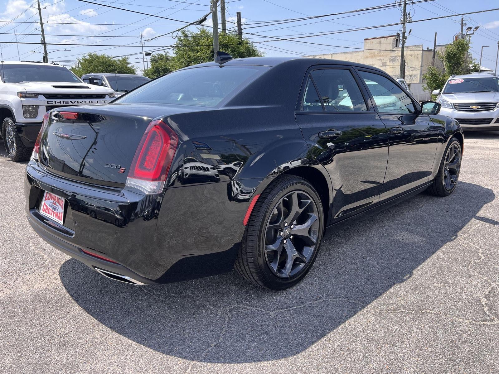 2023 Chrysler 300 300S