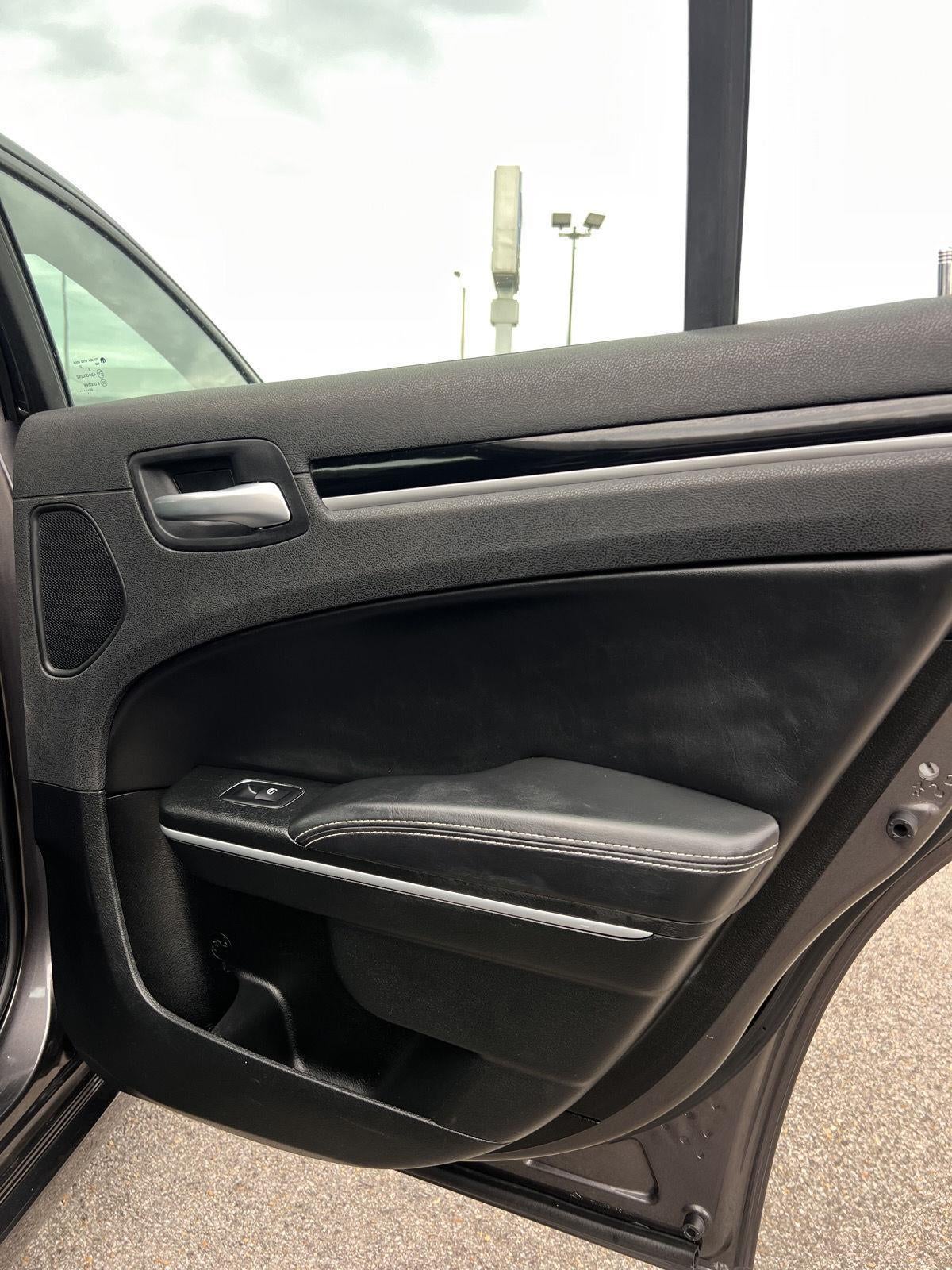 2023 Chrysler 300 300S
