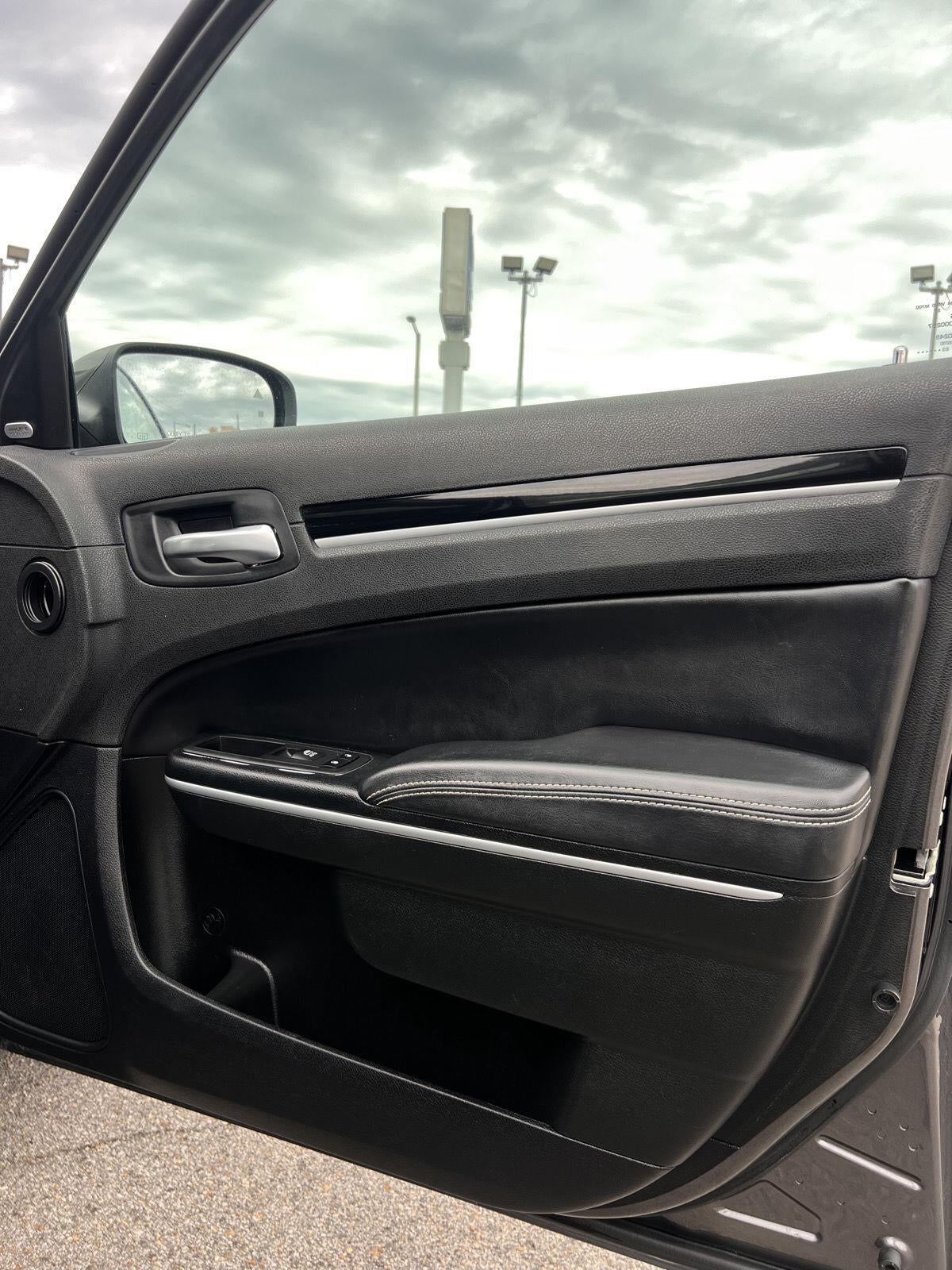 2023 Chrysler 300 300S