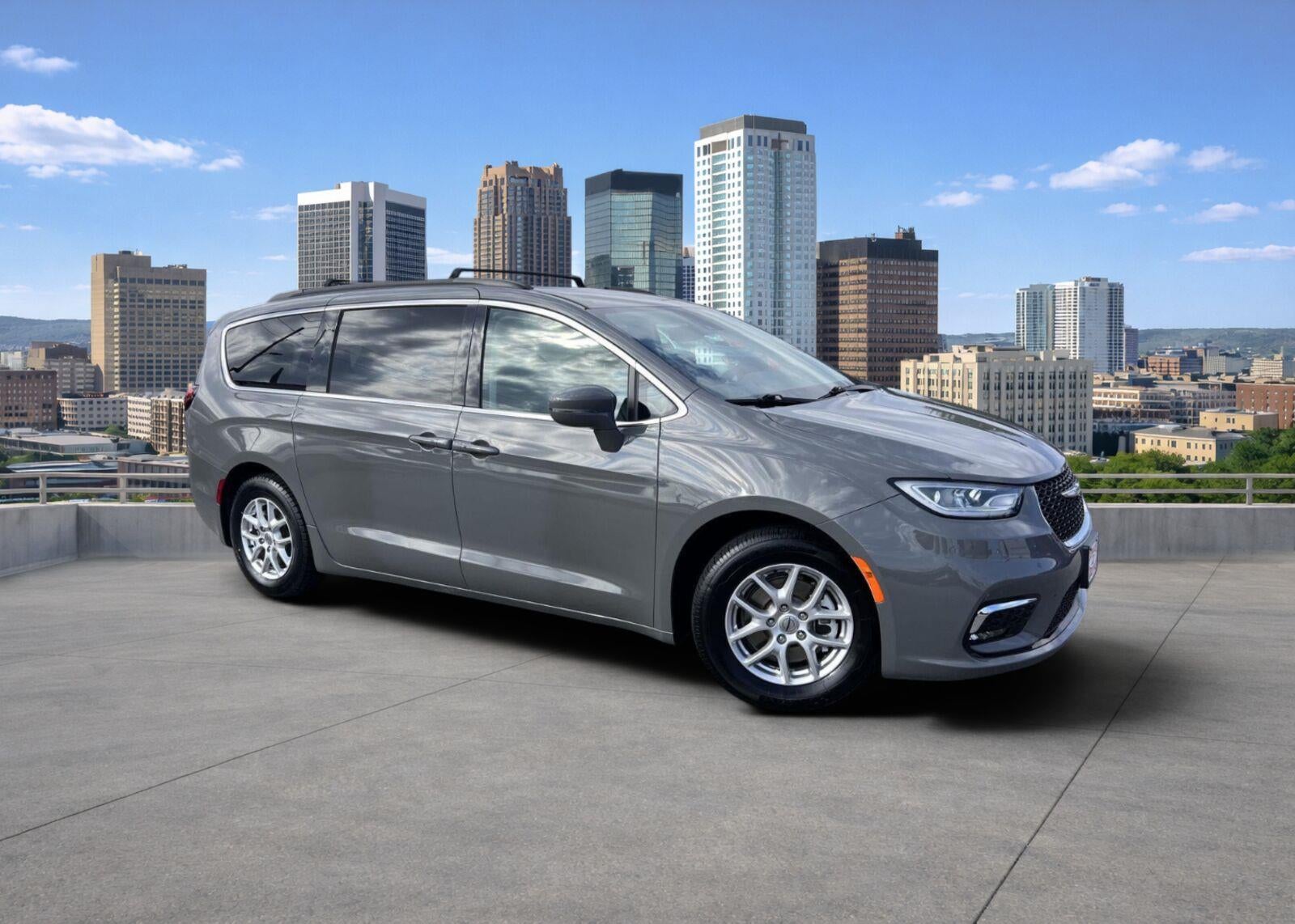 2022 Chrysler Pacifica Touring L
