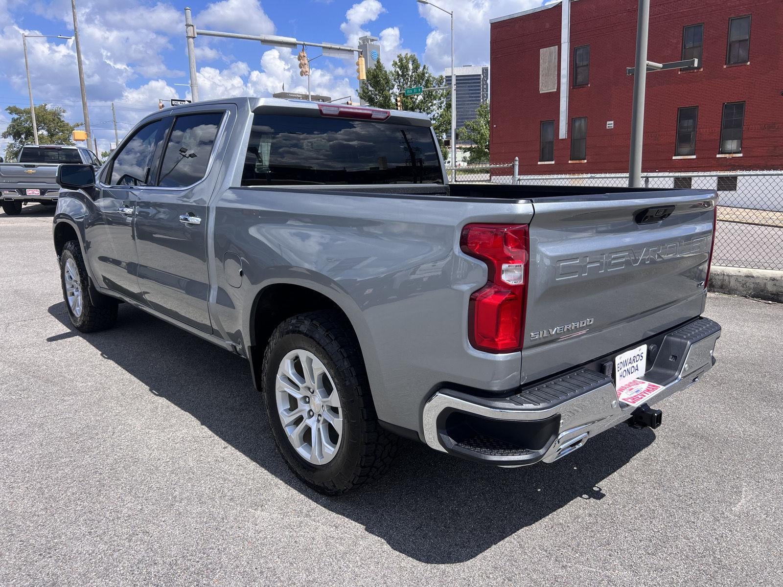 2024 Chevrolet Silverado 1500 LTZ