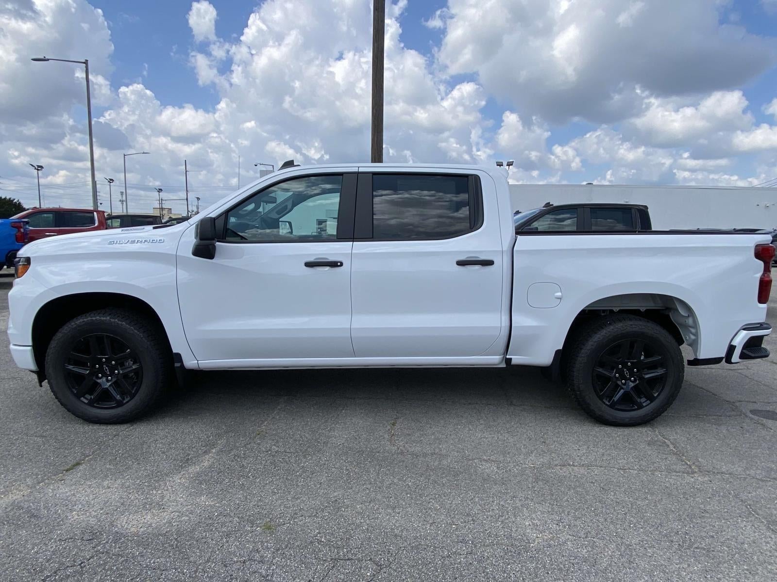 2025 Chevrolet Silverado 1500 Custom