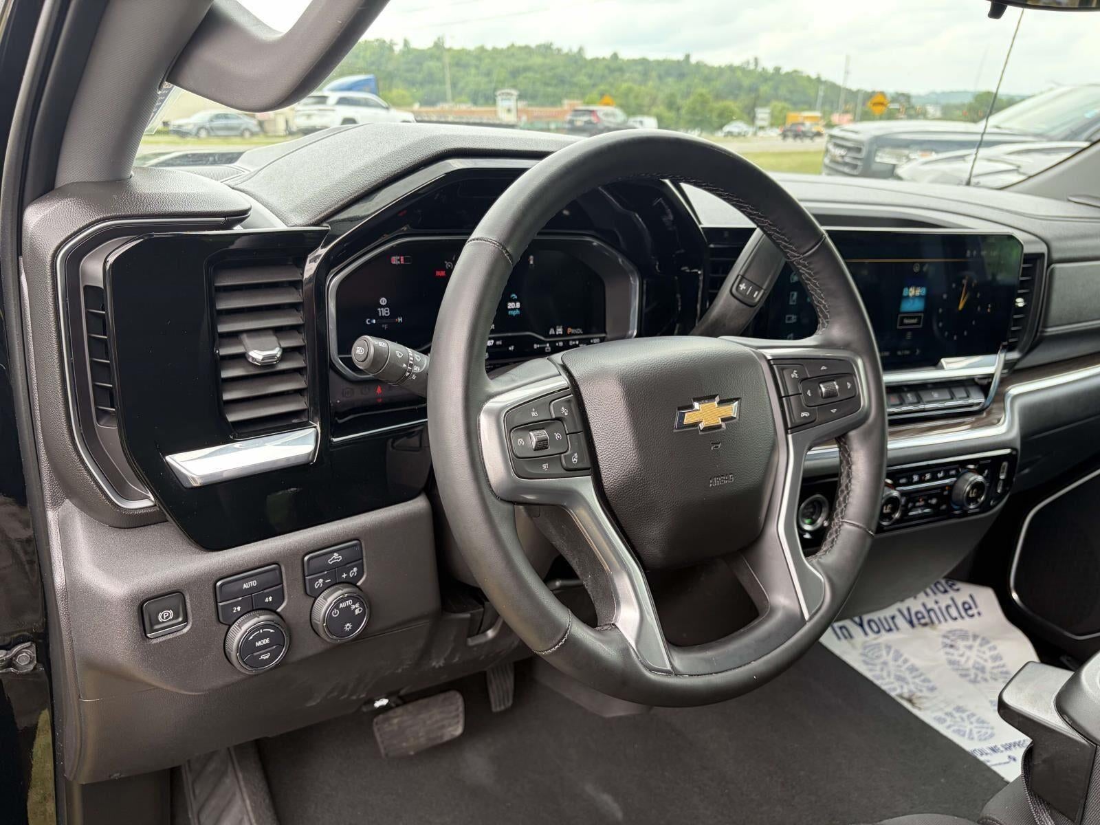 2024 Chevrolet Silverado 1500 LT (2FL)