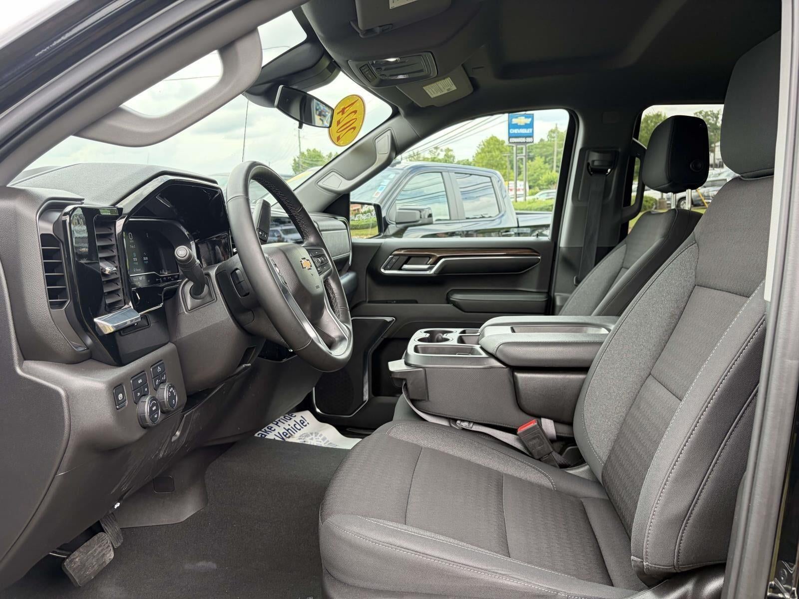 2024 Chevrolet Silverado 1500 LT (2FL)