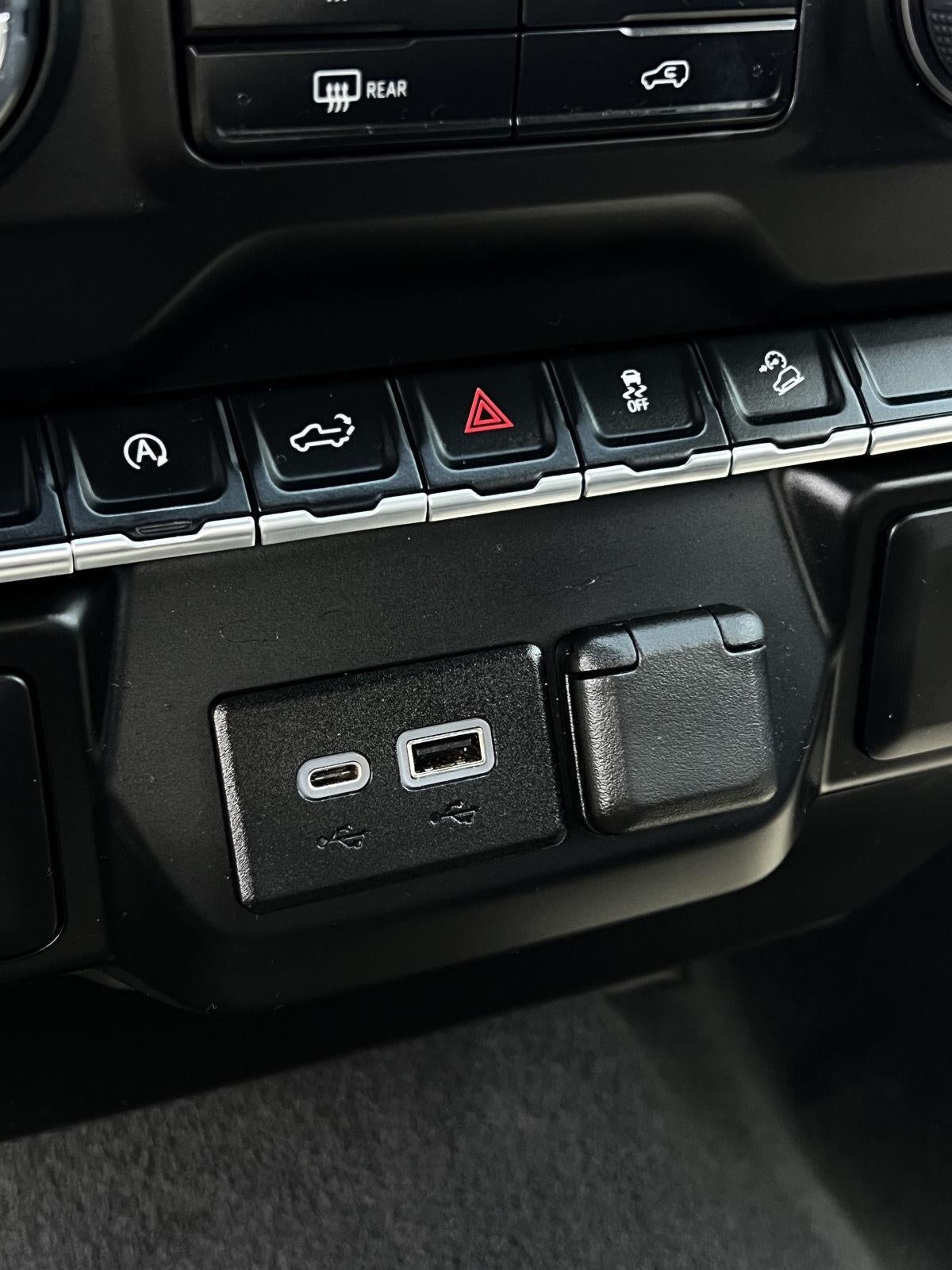 2022 Chevrolet Silverado 1500 LTD Custom Trail Boss