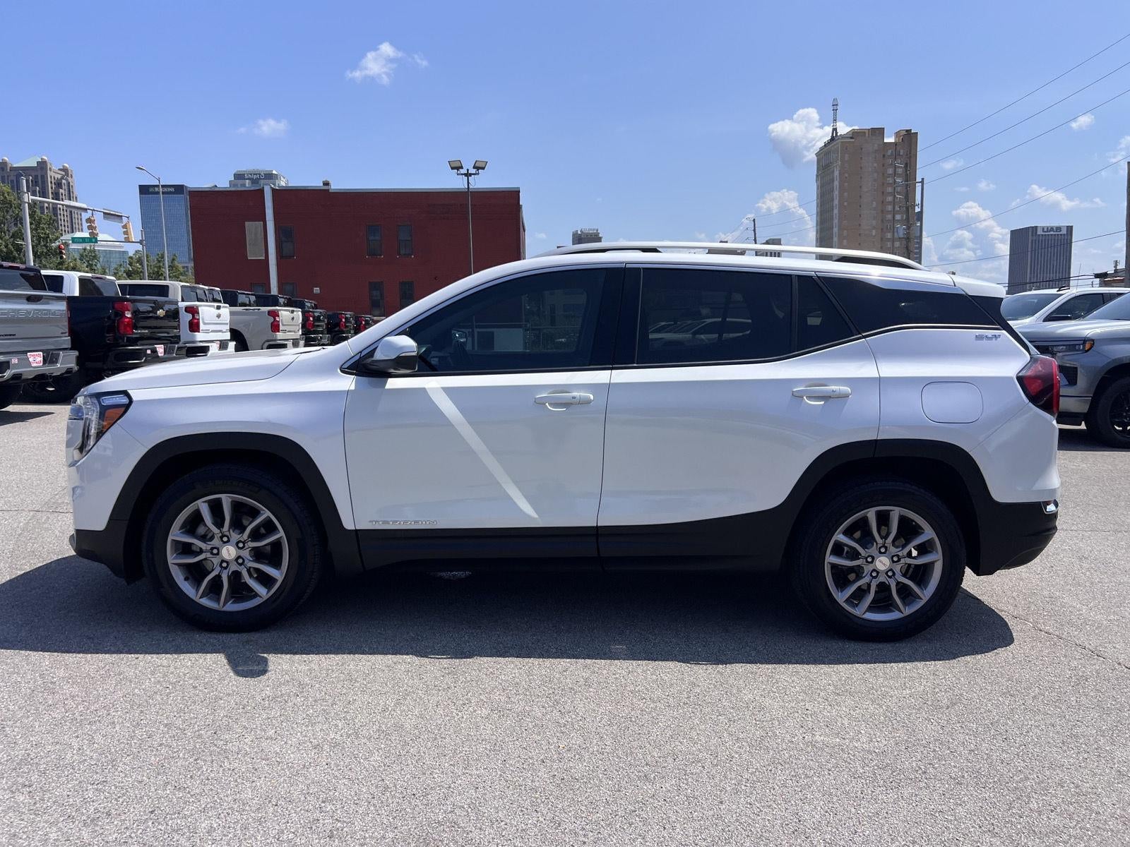 2022 GMC Terrain SLT