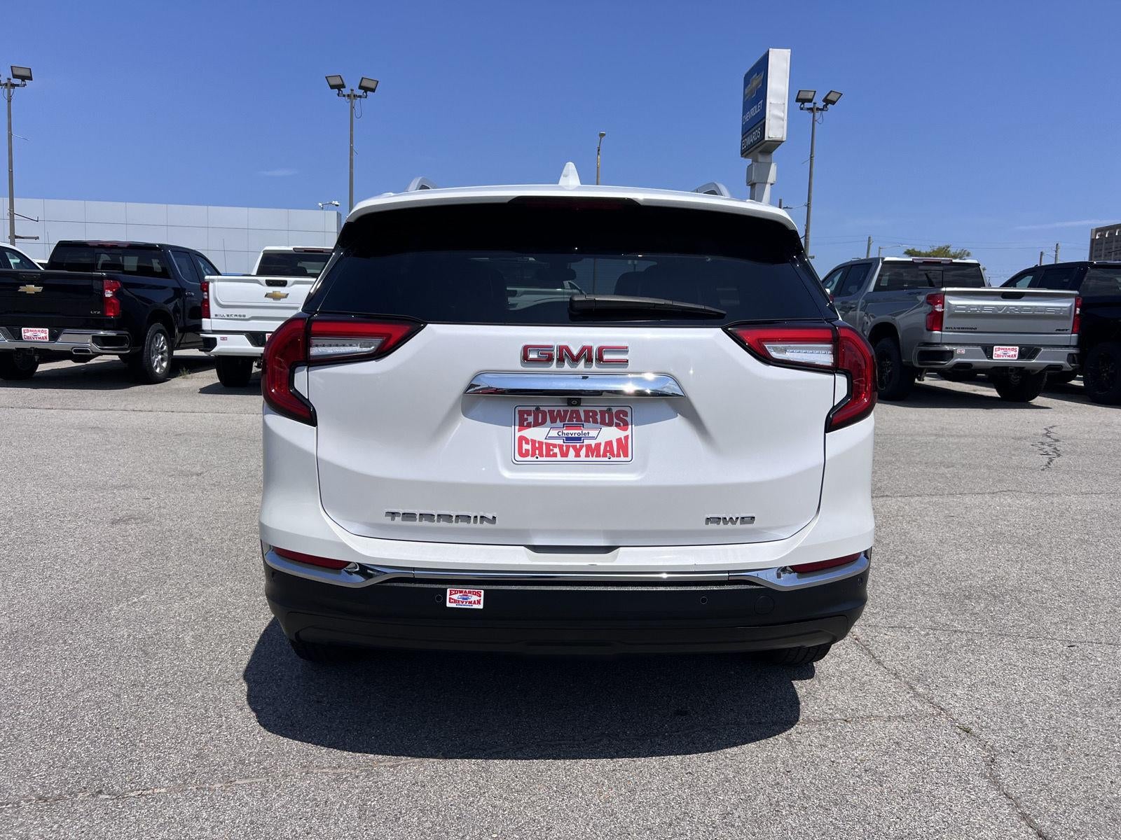 2022 GMC Terrain SLT