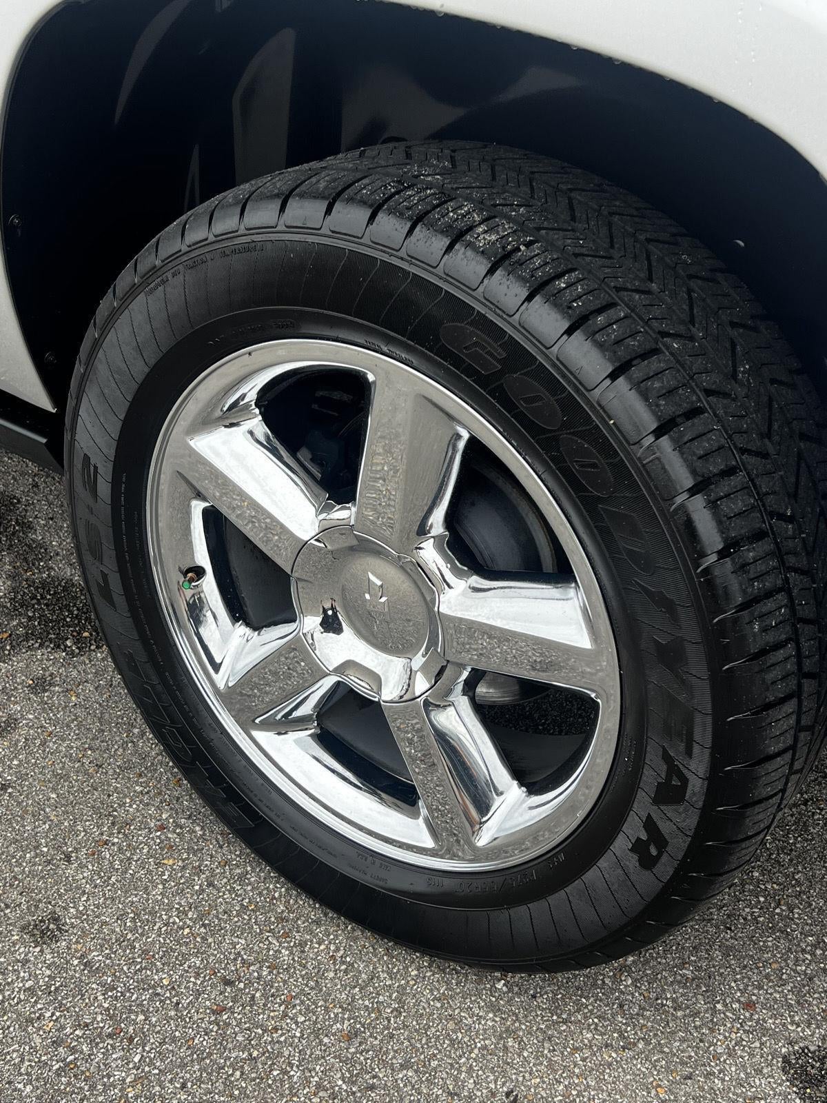 2013 Chevrolet Avalanche LTZ