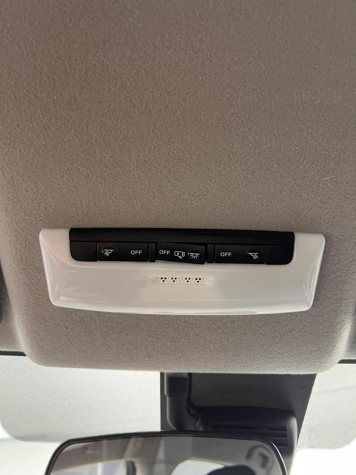 2023 Nissan Versa SV