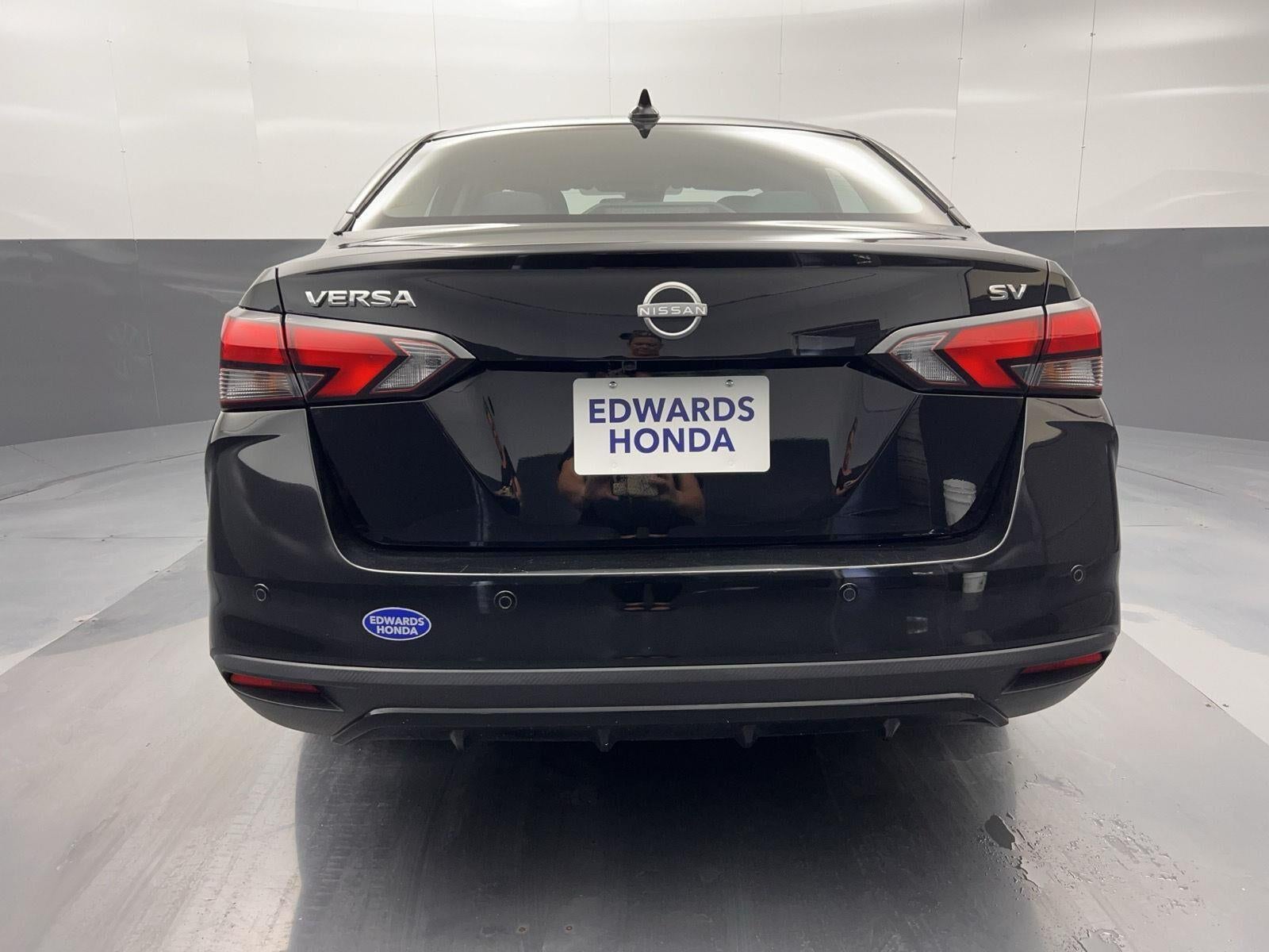 2023 Nissan Versa SV