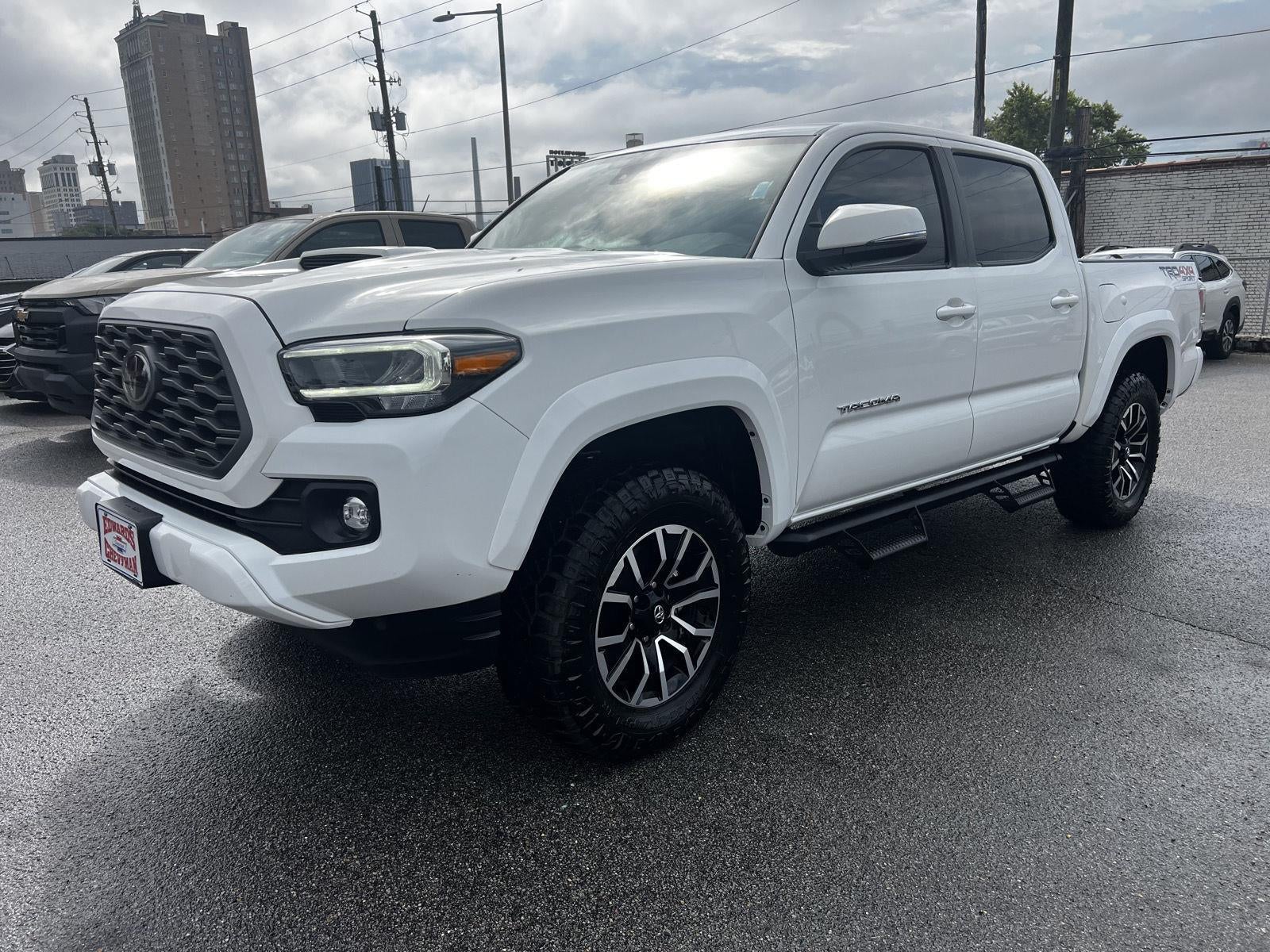 2022 Toyota Tacoma 4WD SR