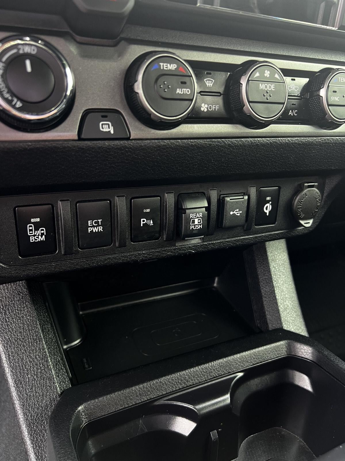 2022 Toyota Tacoma 4WD SR