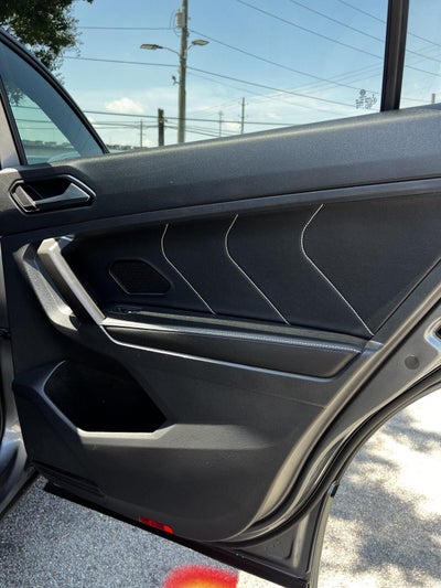 2022 Volkswagen Tiguan SE R-Line Black