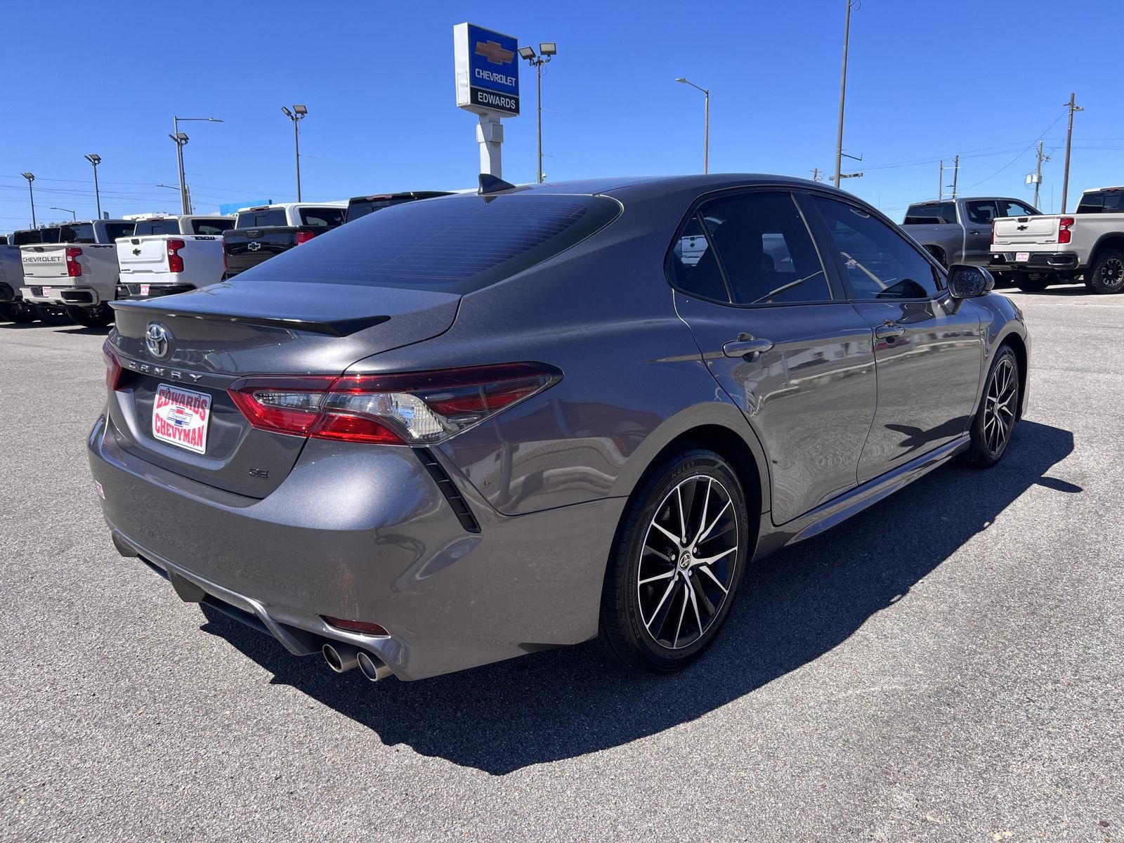 2023 Toyota Camry SE