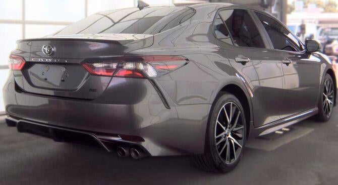 2023 Toyota Camry SE