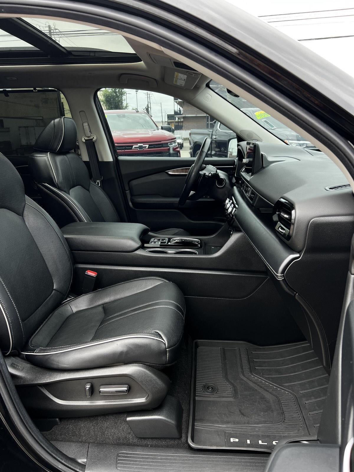 2023 Honda Pilot Elite